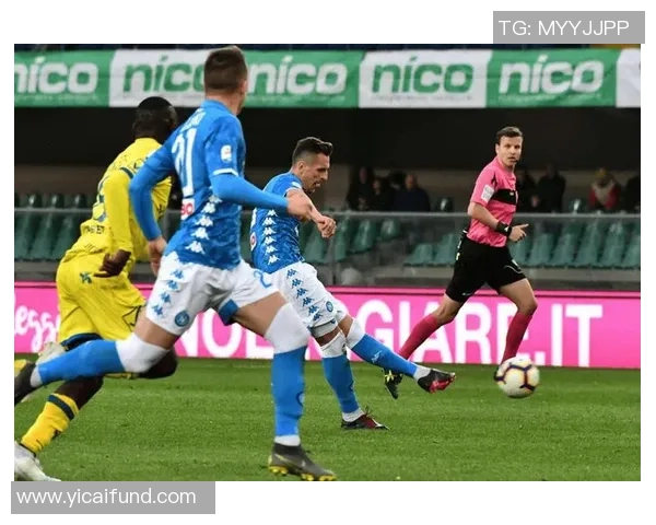 敦刻尔克与亚眠的激烈对决法国杯赛场上的精彩瞬间与战术较量